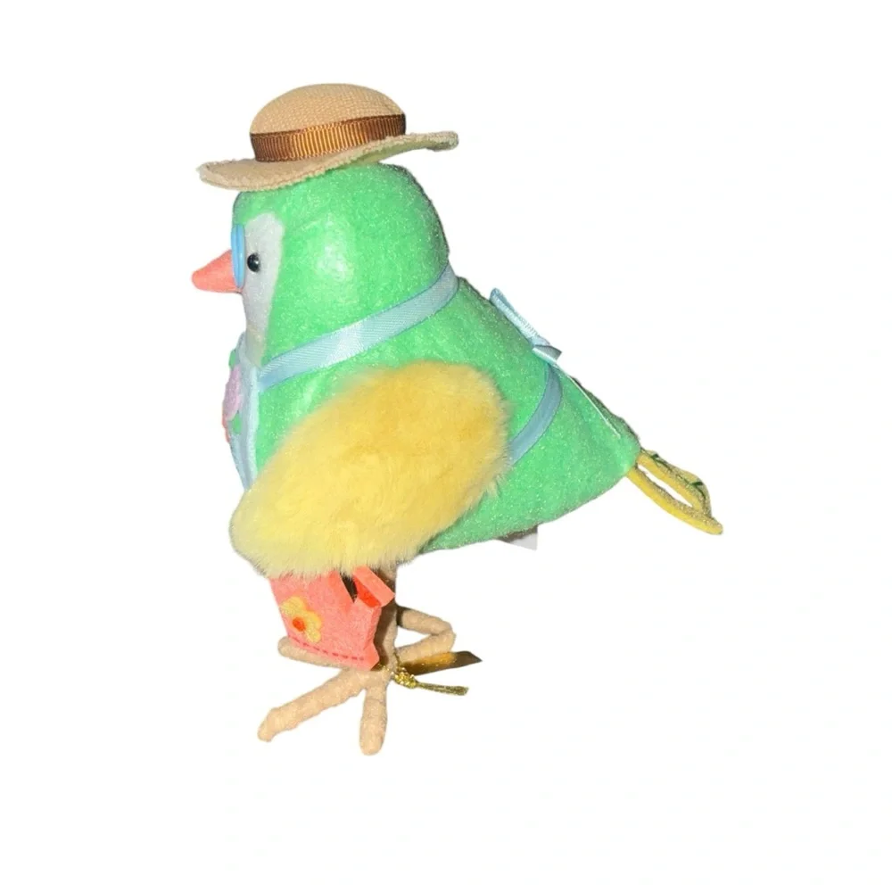 NWT TARGET BIRD FEATHERLY FRIENDS KALE SPRITZ 2023